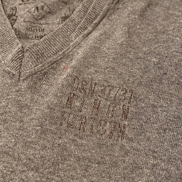 Guess Sweater - Picture 2 of 4